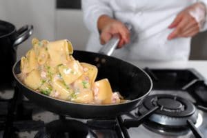 calamari e calamarata saltati in padella